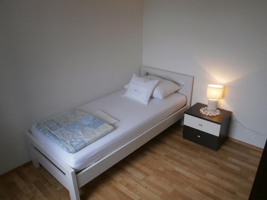 Apartments Crncic Šilo Habitación foto