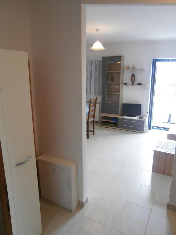 Apartments Crncic Šilo Habitación foto